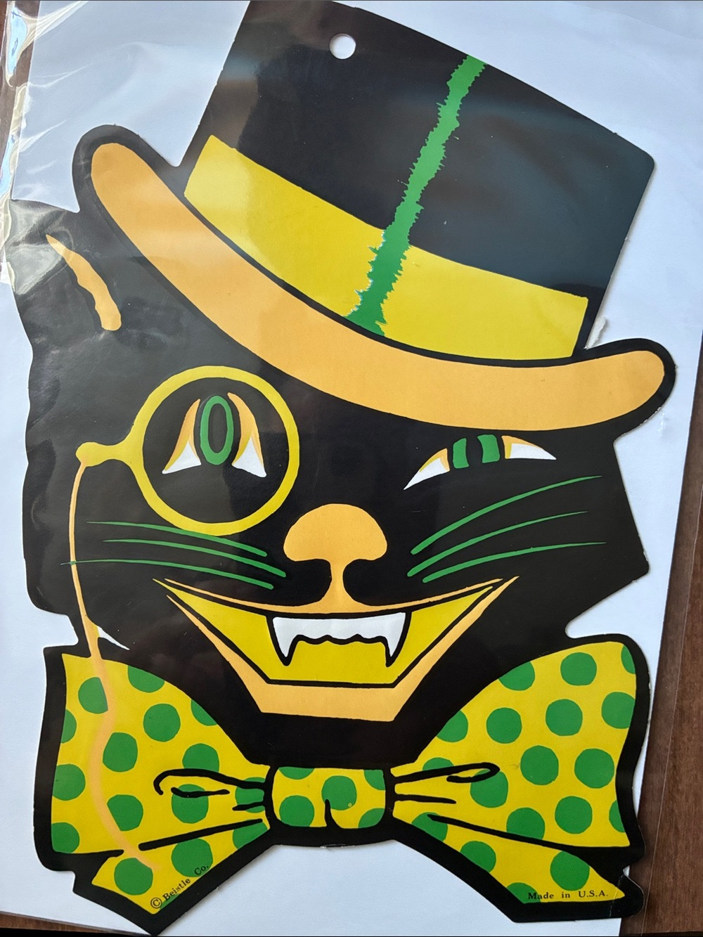 Vintage Black Cat Party Wall Decor with Yellow & Green Accents